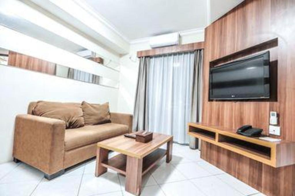 Great Western Hotel & Resort Serpong - Tangerang Exterior foto