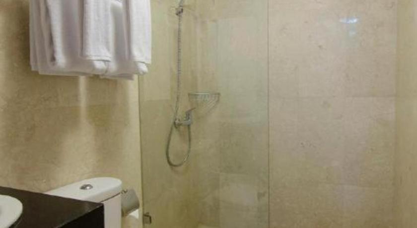 Great Western Hotel & Resort Serpong - Tangerang Exterior foto