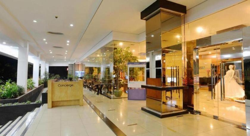 Great Western Hotel & Resort Serpong - Tangerang Exterior foto
